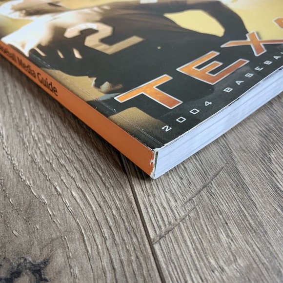 2004 Texas Longhorns Baseball Media Guide UT University Of Texas Longhorns - Picture 5 of 8